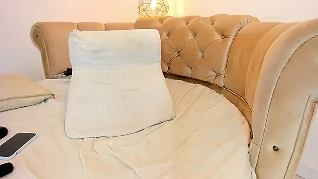 khloeblake online show from 26, 2, 2025