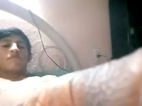 Snapshot of carloshot31 chatting on 16, 1, 2025 carloshot31 online show from 16, 1, 2025