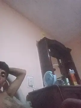 carloshot31 online show from 14, 5, 2026