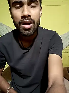 Skinny Bigass 23 online show from 17, 1, 2025