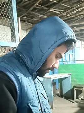 Skinny Bigass 23 online show from 9, 2, 2025