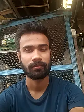 Skinny Bigass 23 online show from 9, 9, 2025