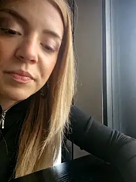 SUSELLAM1 online show from 13, 2, 2025