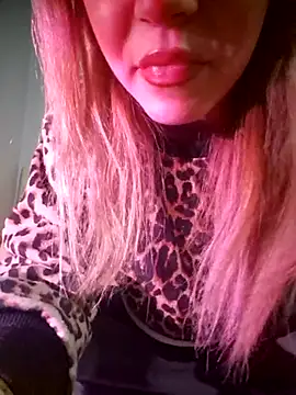 SUSELLAM1 online show from 8, 3, 2025