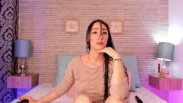 Catalinna Thompson online show from 15, 1, 2025