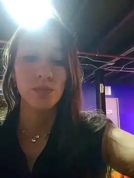 Catalinna Thompson online show from 28, 2, 2025