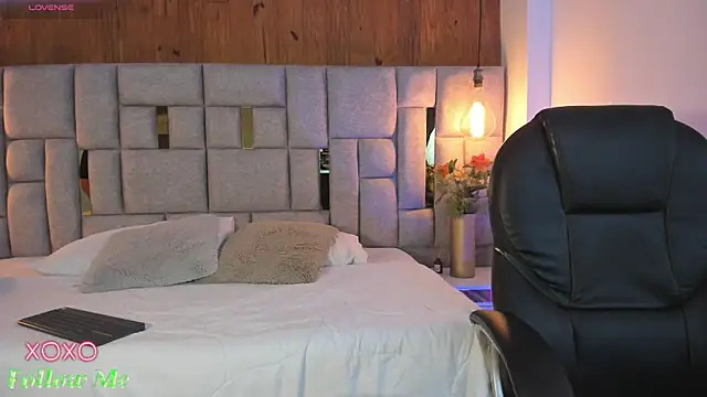 Saori newman online show from 20, 3, 2025