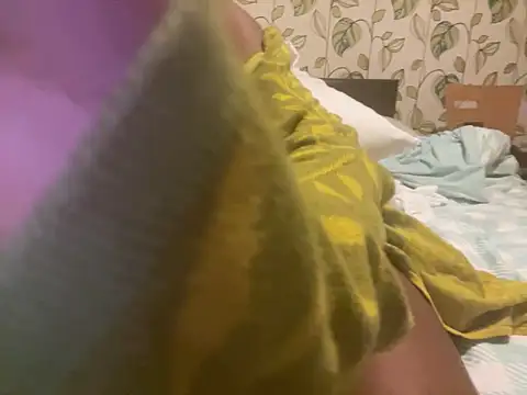 Snapshot of iveedie017 chatting on 1, 12, 2024 iveedie017 online show from 1, 12, 2024