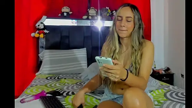 chloe vasquez710 online show from 15, 1, 2025