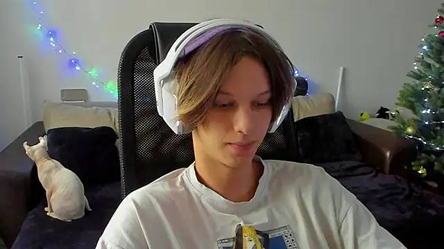 Ostin meow online show from 5, 12, 2025