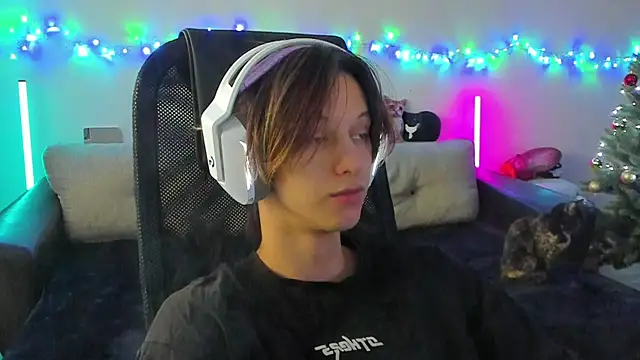 Ostin meow online show from 15, 12, 2025