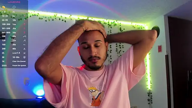 Snapshot of Raf_brunette chatting on 4, 1, 2025 Raf brunette online show from 4, 1, 2025