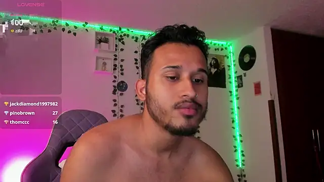 Snapshot of Raf_brunette chatting on 9, 1, 2025 Raf brunette online show from 9, 1, 2025