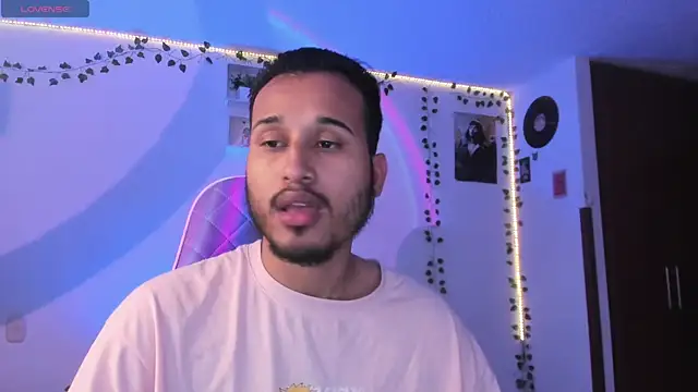 Snapshot of Raf_brunette chatting on 6, 3, 2025 Raf brunette online show from 6, 3, 2025