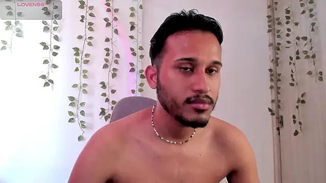 Snapshot of Raf_brunette chatting on 22, 9, 2025 Raf brunette online show from 22, 9, 2025