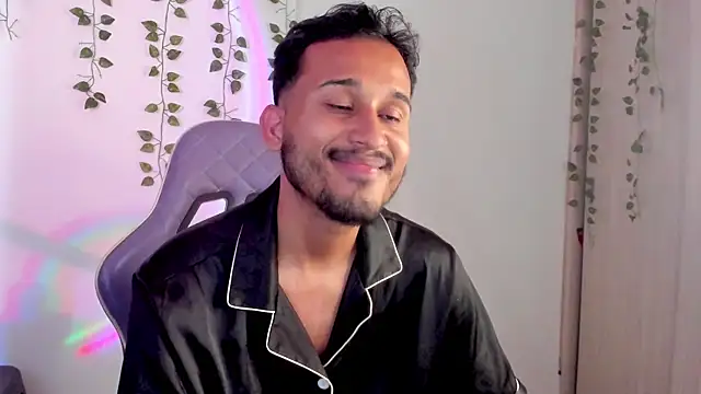 Snapshot of Raf_brunette chatting on 28, 9, 2025 Raf brunette online show from 28, 9, 2025