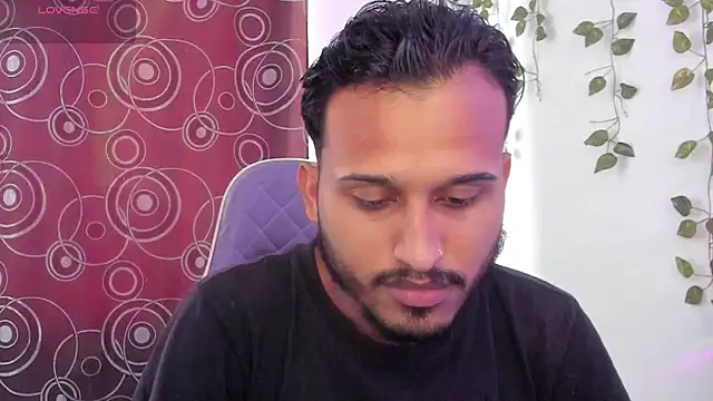 Snapshot of Raf_brunette chatting on 10, 10, 2025 Raf brunette online show from 10, 10, 2025