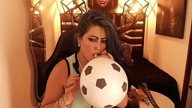 scarleth blue online show from 3, 7, 2026