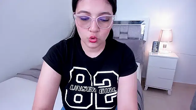 Camilaa bueno online show from 23, 3, 2026