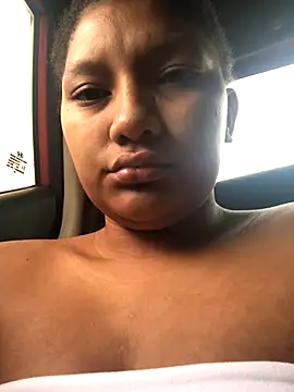 elly willis online show from 10, 10, 2025