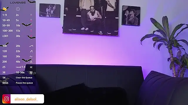 Alisson Wynter online show from 8, 1, 2026