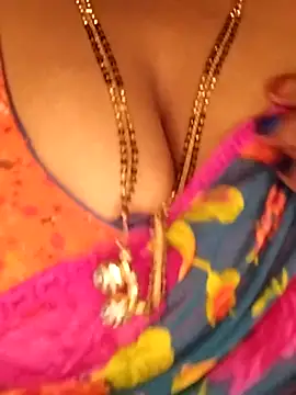 Sexy Radhikaa online show from 20, 12, 2025