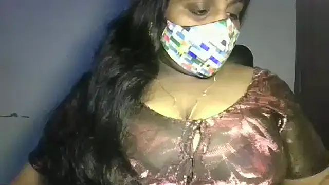 Sexy Radhikaa online show from 3, 8, 2026