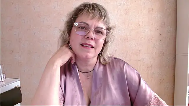 Snapshot of sweetsunset11 chatting on 4, 5, 2026 sweetsunset11 online show from 4, 5, 2026