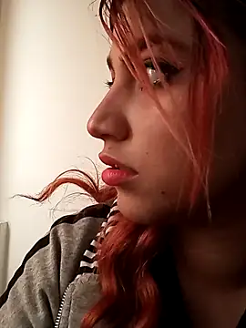 Naomy veracruz  online show from 26, 10, 2025