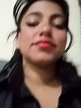 Naomy veracruz  online show from 15, 11, 2025