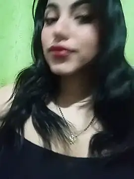 Naomy veracruz  online show from 19, 11, 2025