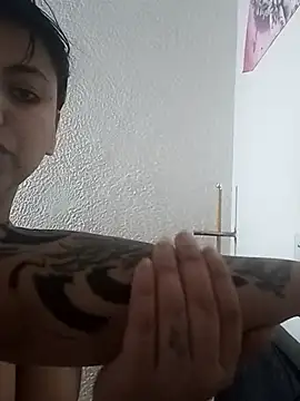 Naomy veracruz  online show from 20, 5, 2026