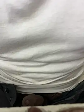 Snapshot of aprivateguy chatting on 25, 12, 2024 aprivateguy online show from 25, 12, 2024