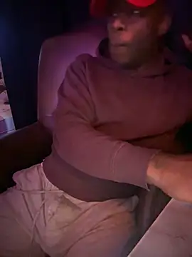 Snapshot of Bignc chatting on 11, 11, 2025 Bignc online show from 11, 11, 2025