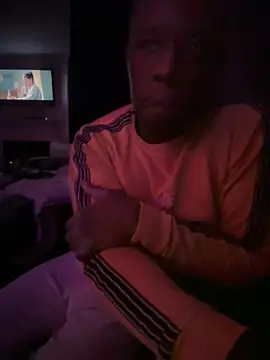 Snapshot of Bignc chatting on 12, 11, 2025 Bignc online show from 12, 11, 2025