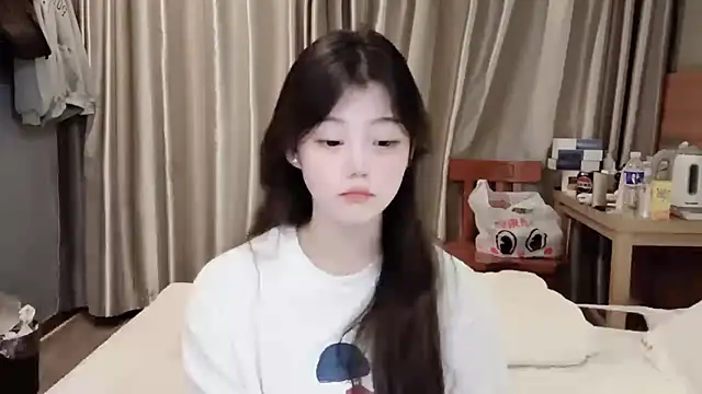 Snapshot of yangyang-1115 chatting on 17, 2, 2025 yangyang-1115 online show from 17, 2, 2025