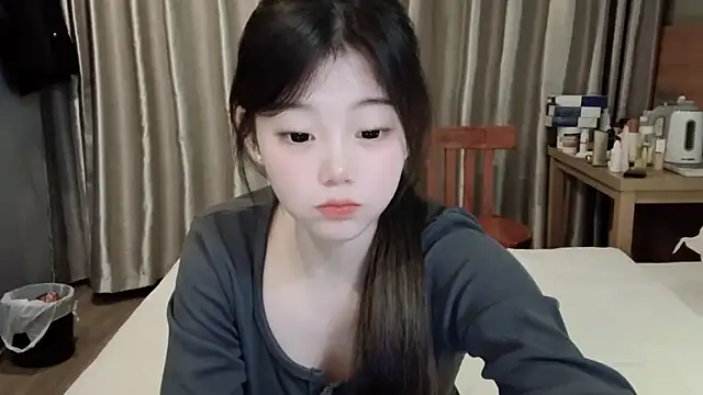 Snapshot of yangyang-1115 chatting on 18, 2, 2025 yangyang-1115 online show from 18, 2, 2025