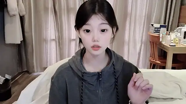 Snapshot of yangyang-1115 chatting on 20, 2, 2025 yangyang-1115 online show from 20, 2, 2025