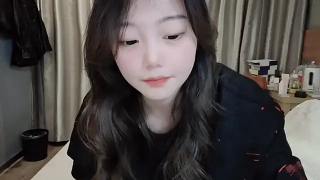 Snapshot of yangyang-1115 chatting on 25, 2, 2025 yangyang-1115 online show from 25, 2, 2025