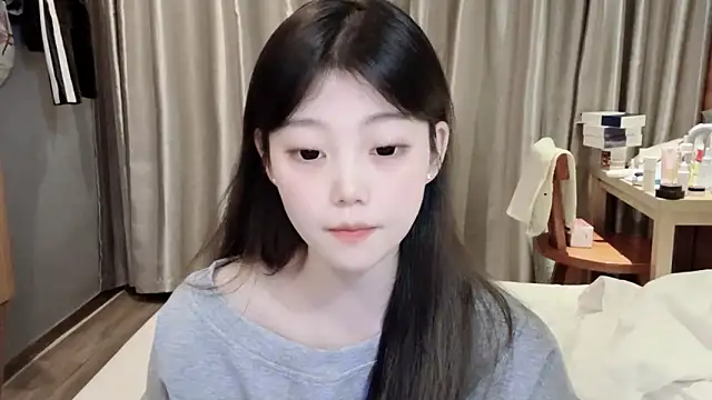 Snapshot of yangyang-1115 chatting on 27, 2, 2025 yangyang-1115 online show from 27, 2, 2025