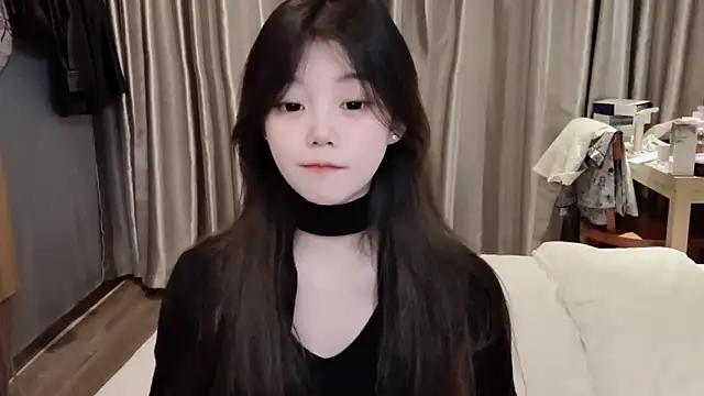 Snapshot of yangyang-1115 chatting on 5, 3, 2025 yangyang-1115 online show from 5, 3, 2025