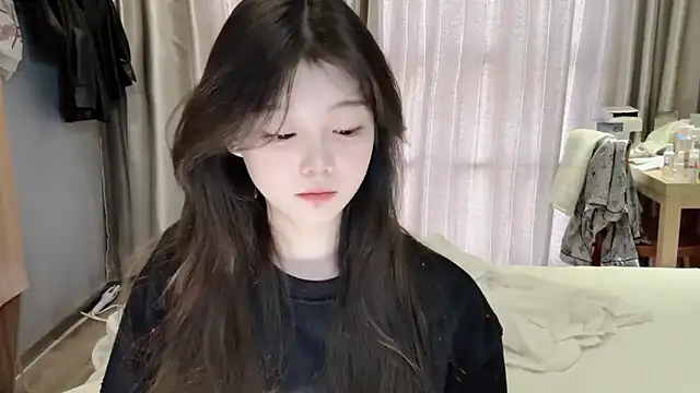 Snapshot of yangyang-1115 chatting on 8, 3, 2025 yangyang-1115 online show from 8, 3, 2025