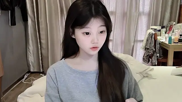 Snapshot of yangyang-1115 chatting on 9, 3, 2025 yangyang-1115 online show from 9, 3, 2025