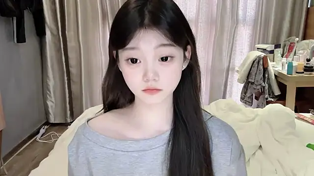 Snapshot of yangyang-1115 chatting on 10, 3, 2025 yangyang-1115 online show from 10, 3, 2025