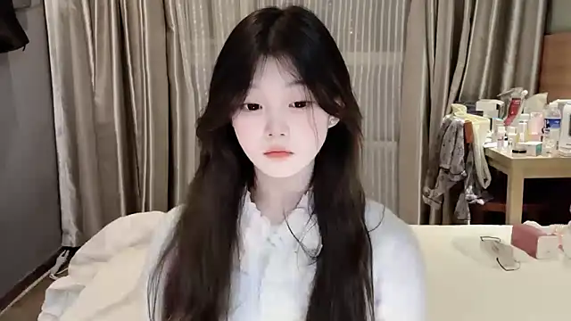 Snapshot of yangyang-1115 chatting on 11, 3, 2025 yangyang-1115 online show from 11, 3, 2025