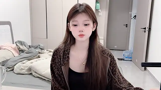 Snapshot of yangyang-1115 chatting on 13, 9, 2025 yangyang-1115 online show from 13, 9, 2025