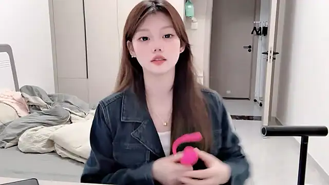 Snapshot of yangyang-1115 chatting on 15, 9, 2025 yangyang-1115 online show from 15, 9, 2025