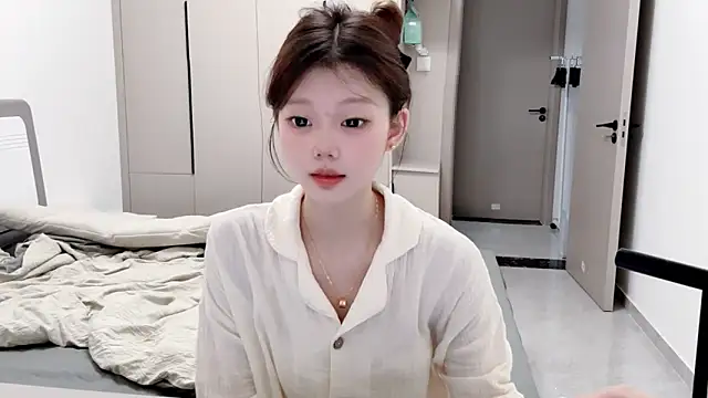 Snapshot of yangyang-1115 chatting on 16, 9, 2025 yangyang-1115 online show from 16, 9, 2025