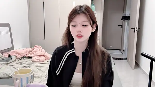 Snapshot of yangyang-1115 chatting on 18, 9, 2025 yangyang-1115 online show from 18, 9, 2025