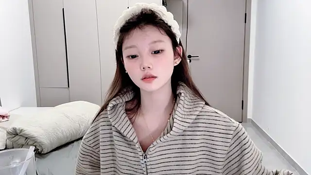 Snapshot of yangyang-1115 chatting on 5, 10, 2025 yangyang-1115 online show from 5, 10, 2025